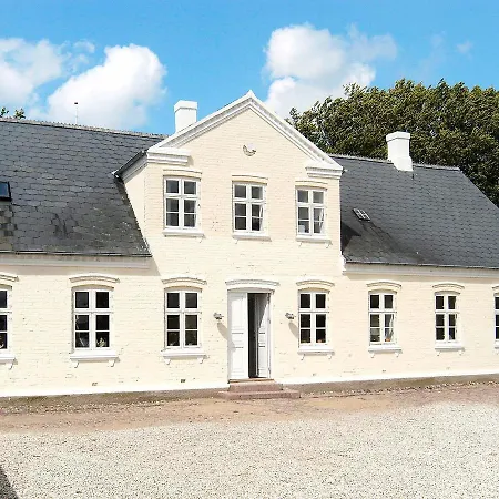 Holiday home Seven Bedroom Holiday In *