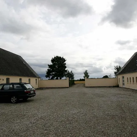 Holiday home Seven Bedroom Holiday In Munkebo