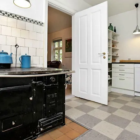 Seven Bedroom Holiday In Holiday home